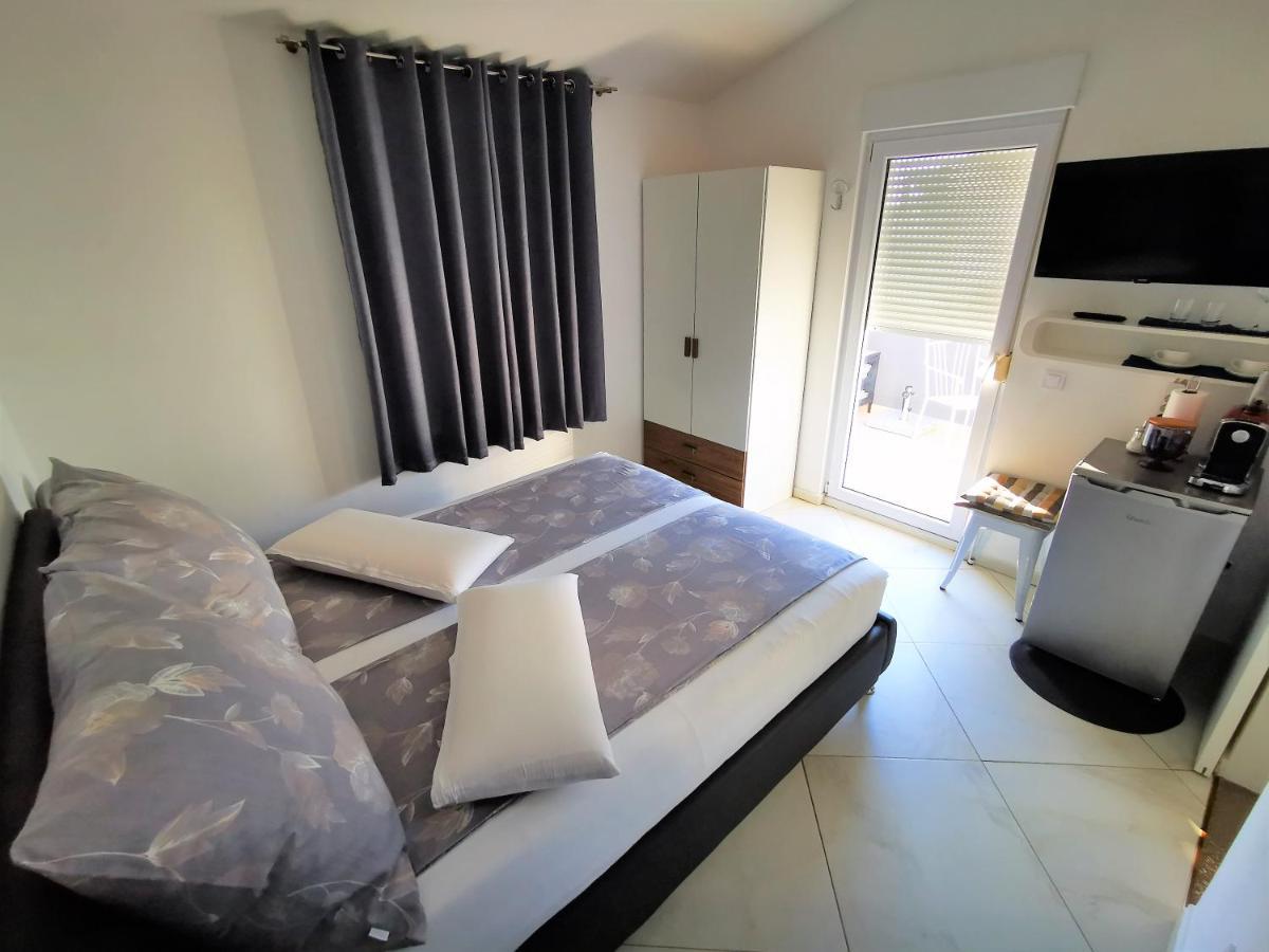 Apartments Petar Pan Фажана Экстерьер фото