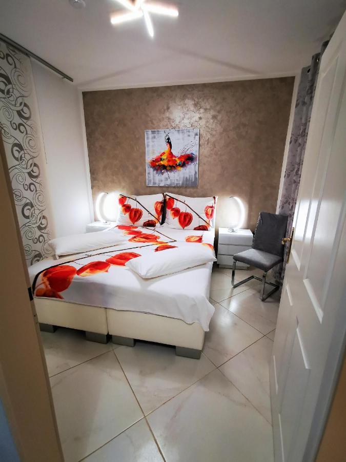 Apartments Petar Pan Фажана Экстерьер фото
