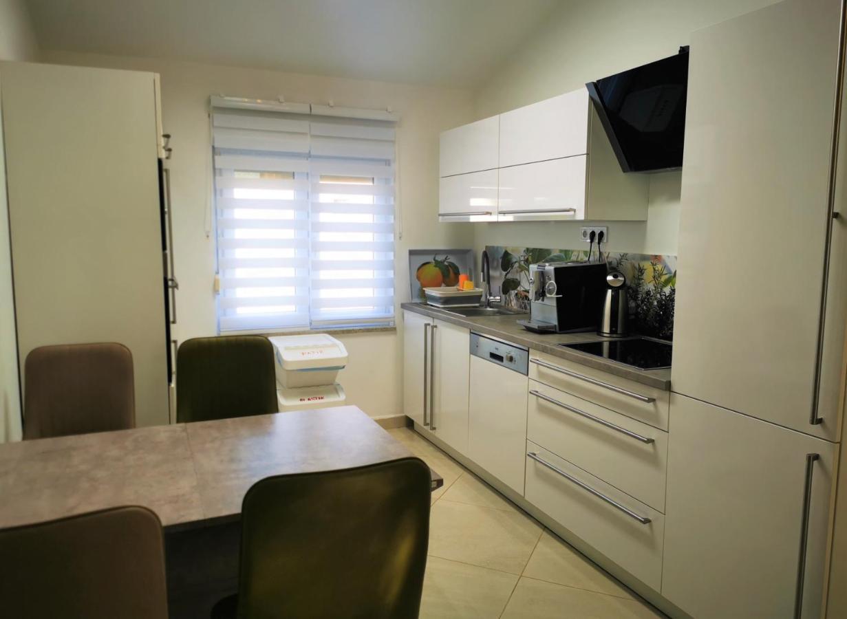 Apartments Petar Pan Фажана Экстерьер фото