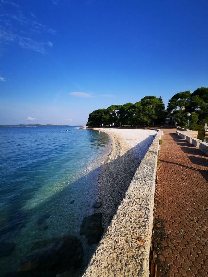 Apartments Petar Pan Фажана Экстерьер фото