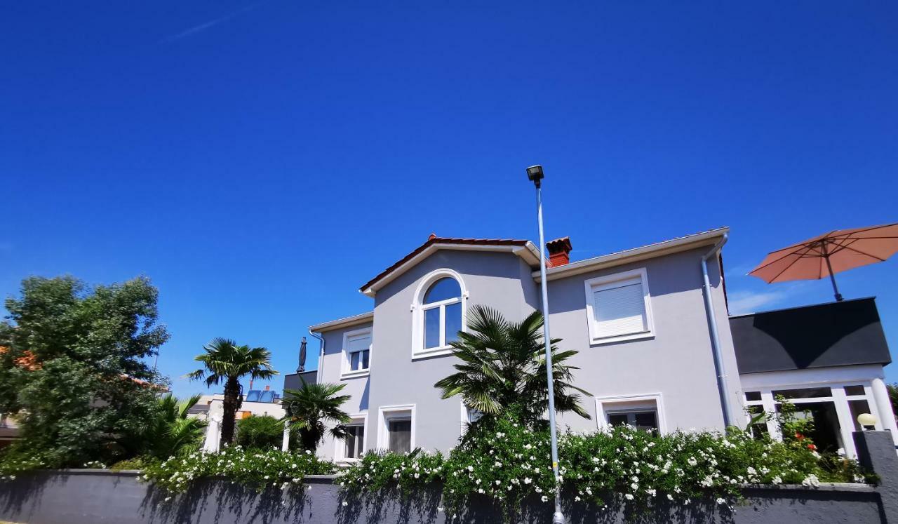 Apartments Petar Pan Фажана Экстерьер фото